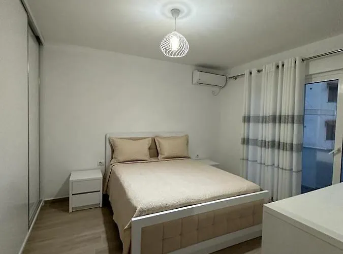 Real Luxury * Sarandë